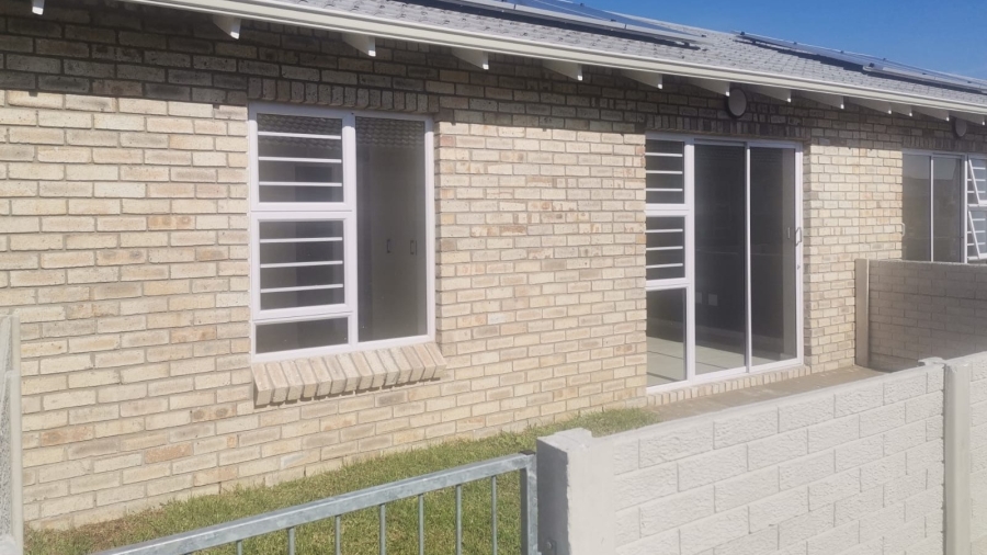 To Let 2 Bedroom Property for Rent in Overbaakens Eastern Cape